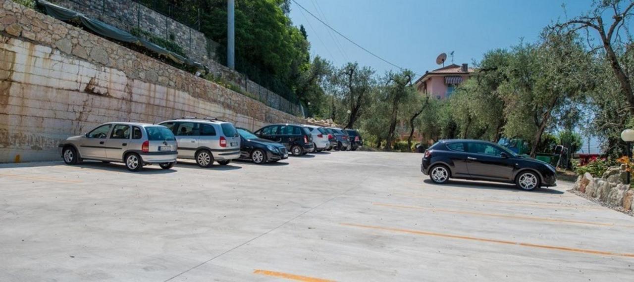 Hotel Eden Brenzone sul Garda Eksteriør bilde