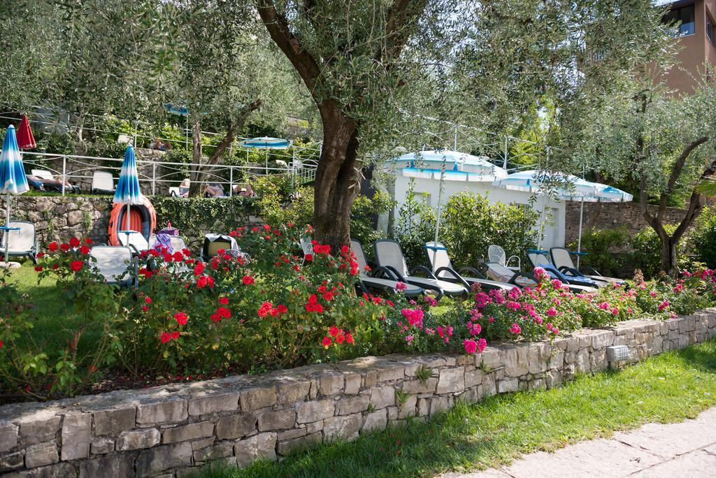 Hotel Eden Brenzone sul Garda Eksteriør bilde