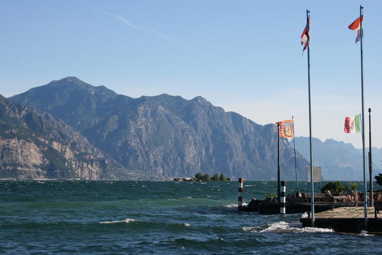 Hotel Eden Brenzone sul Garda Eksteriør bilde